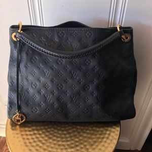 Artsy MM Louis Vuitton